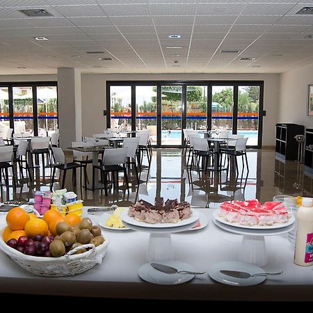 Hotel Adaria Вера Екстериор снимка