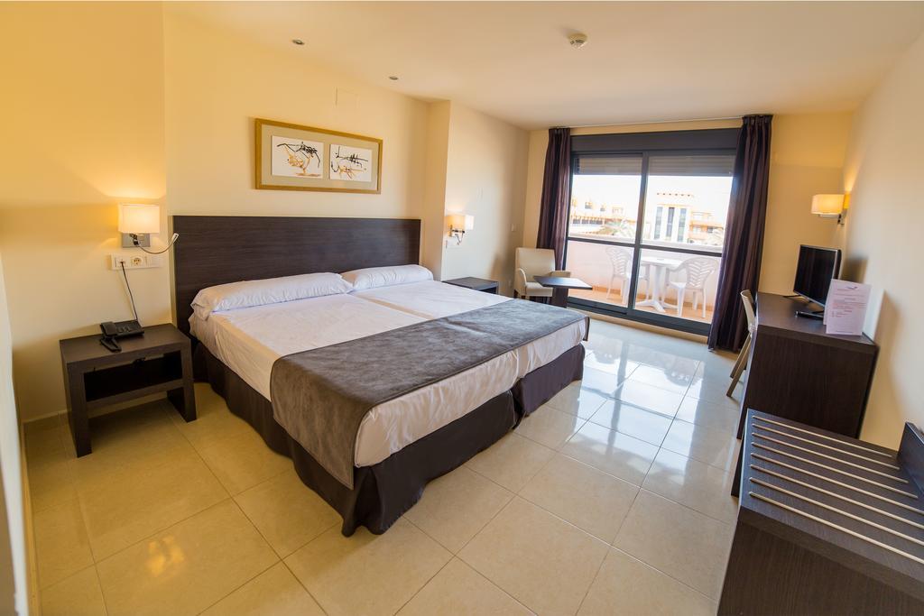 Hotel Adaria Вера Екстериор снимка