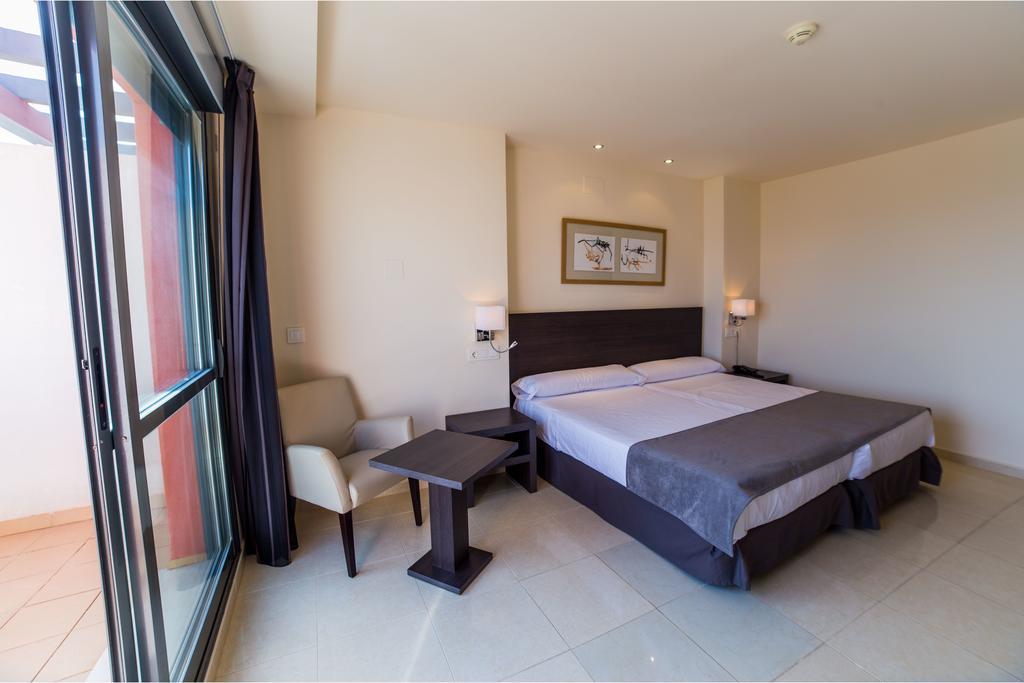 Hotel Adaria Вера Екстериор снимка