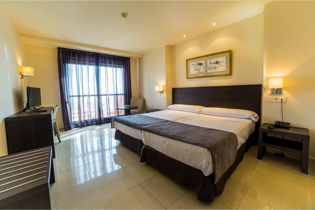 Hotel Adaria Вера Екстериор снимка